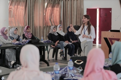 شبكات الشباب المتوسطي 14