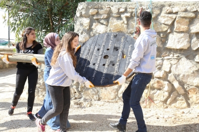 سارة العطار